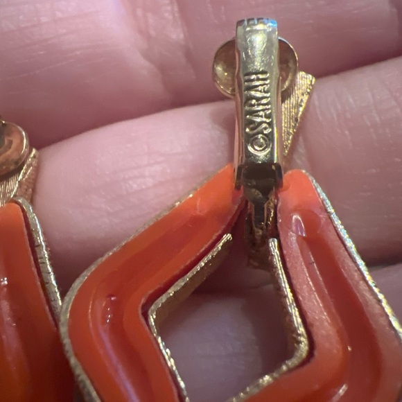 Elegant Gold and Orange Geometric Earrings - Picture 4 of 4